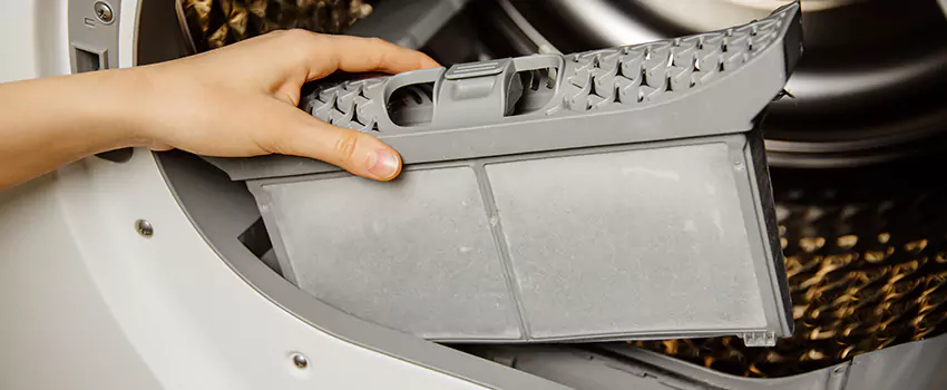 Signs Of A Clogged Dryer Lint Trap in East Moline, Illinois